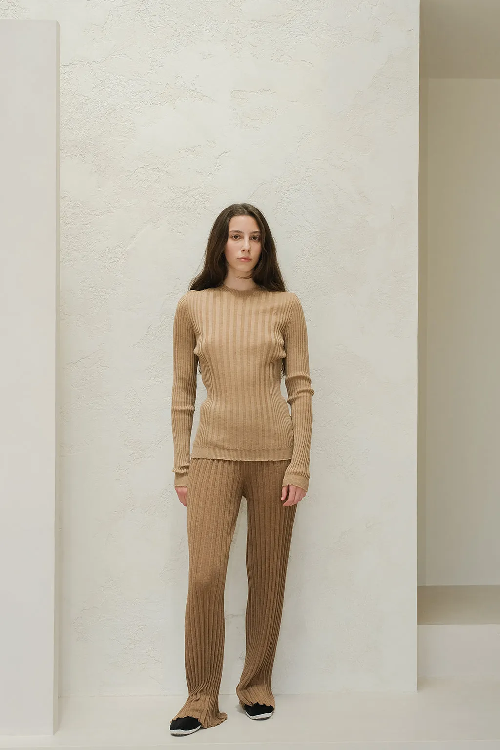EXTRA FINE MERINO WOOL RIBBED CREW NECK