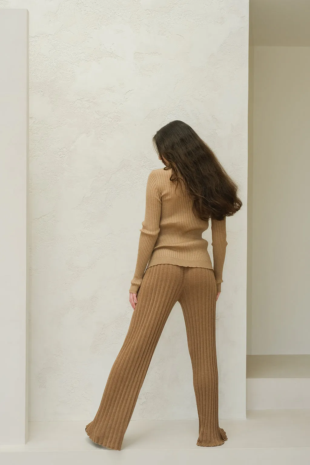 EXTRA FINE MERINO WOOL RIBBED CREW NECK