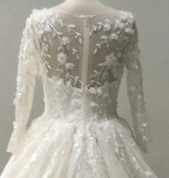 Illusion 3D Lace Pleated Skirt Bridal Gown Long Sleeve Wedding Dress