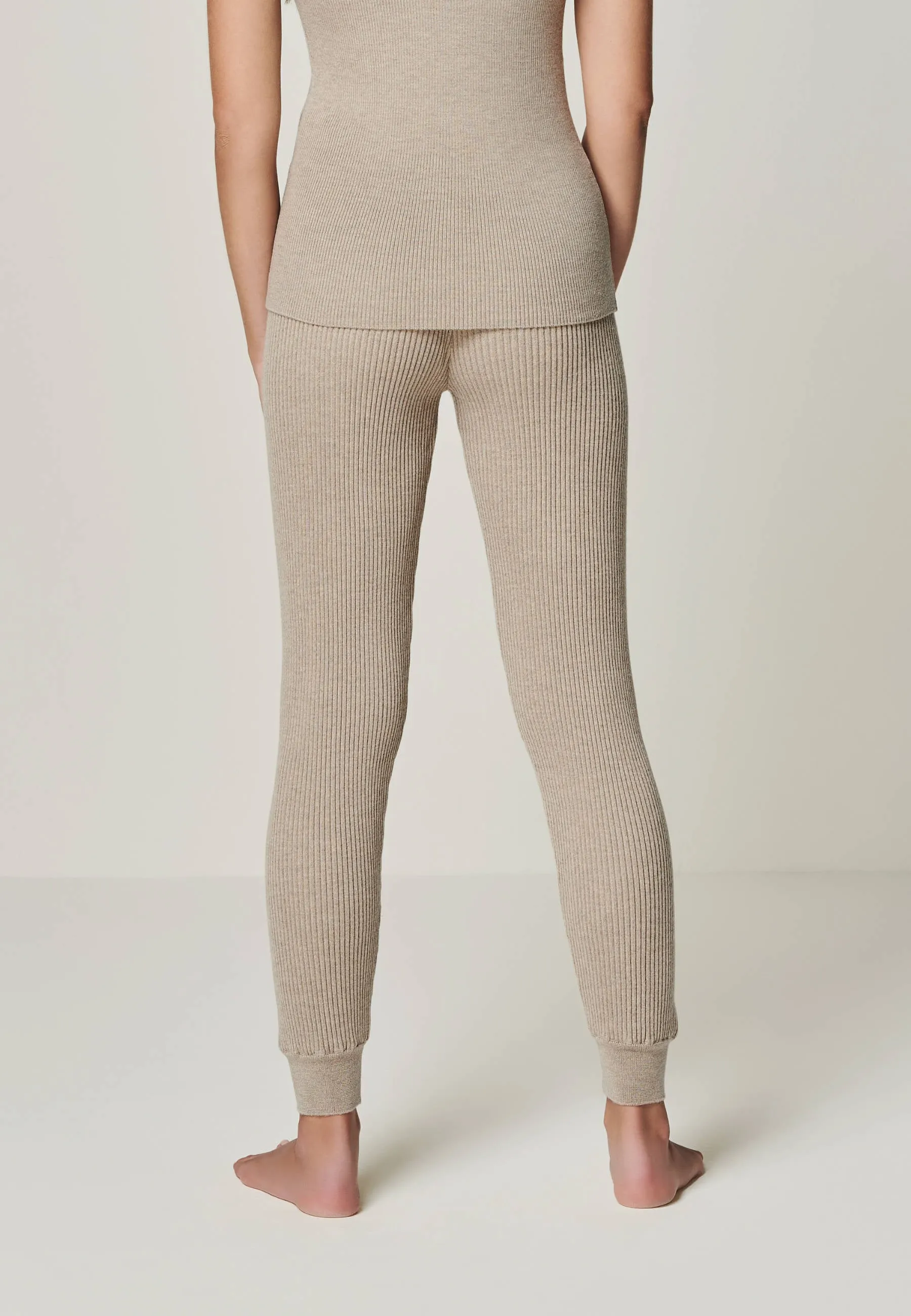 LOUNGEWEAR SET - Pullover Bailey & Leggings Caja