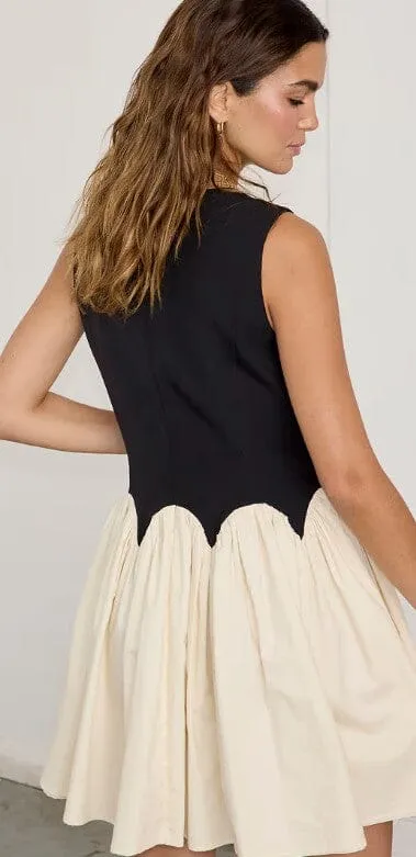 LUCY PUFF DRESS - BLACK/WHITE
