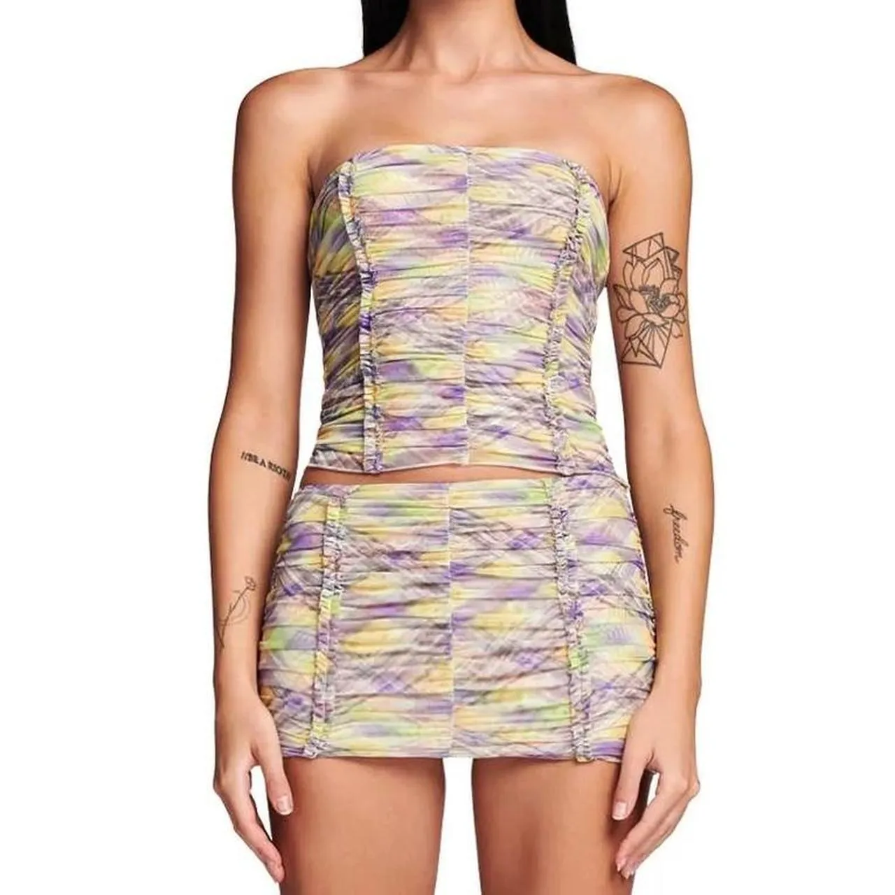 PARTON TOP Stylish AND SKIRT SET