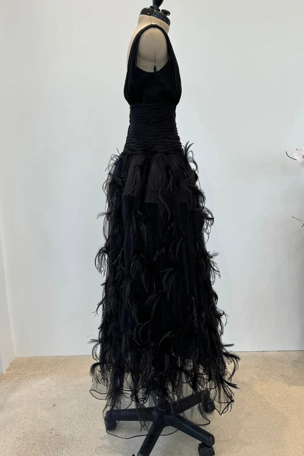 Pierre Balmain Fall 2000 Haute Couture Silk Chiffon, Net & Feather Skirt Dress - 12.5-14" W
