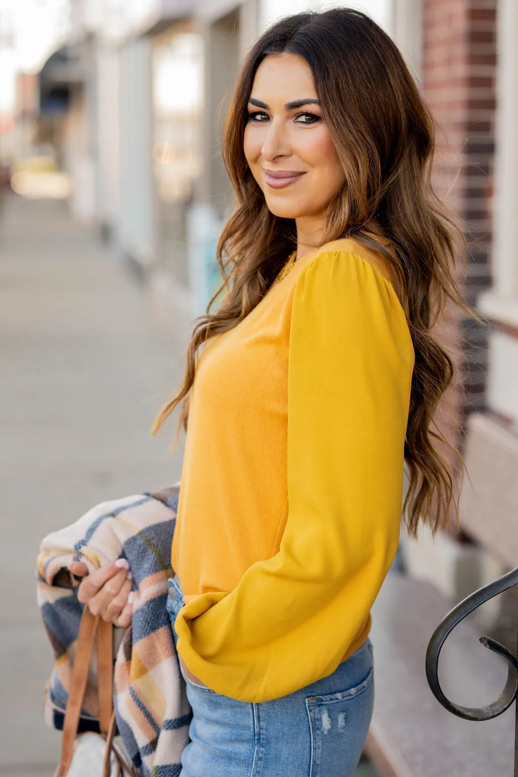 Simple Ribbed Body Blouse Sleeve Tee