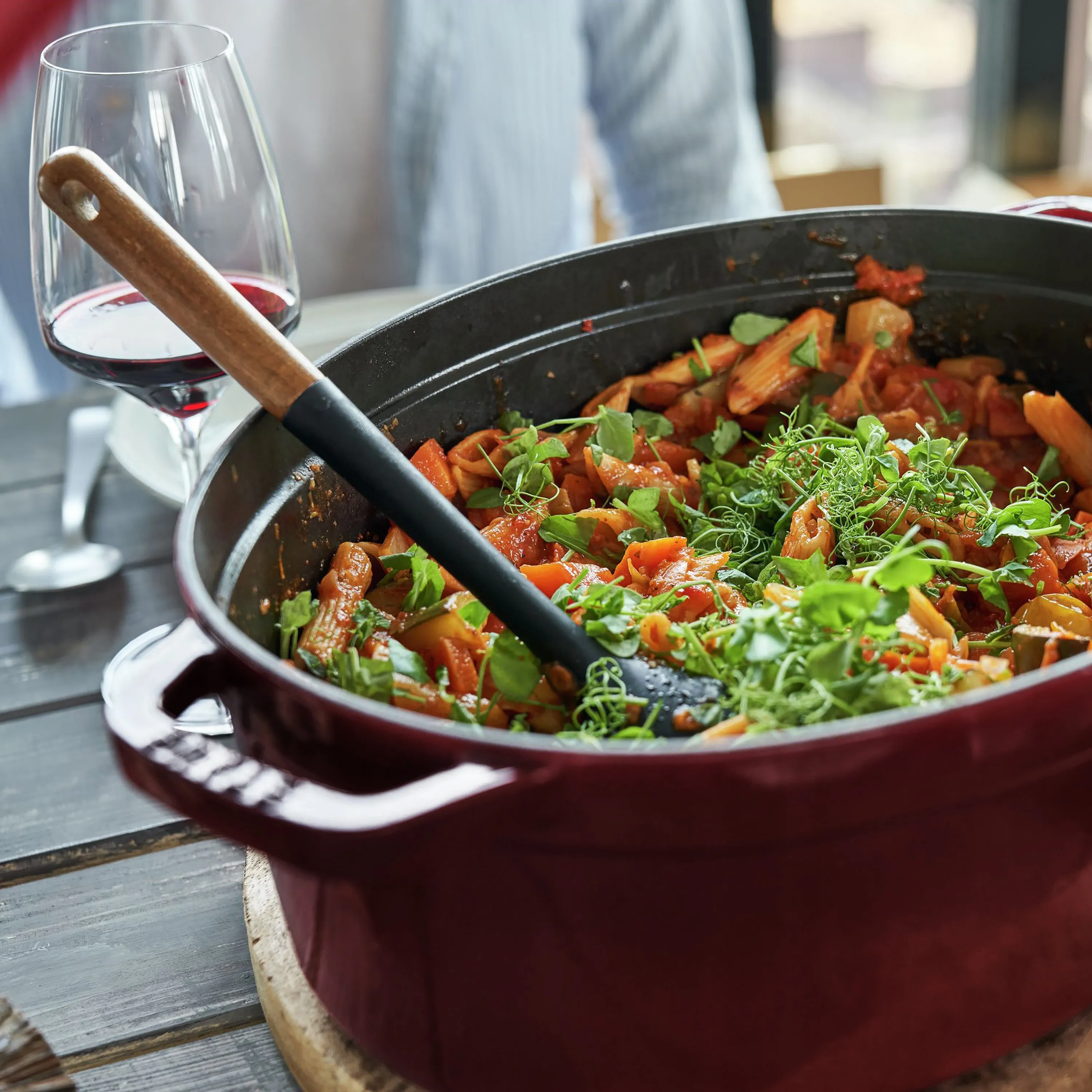 Staub 5.75-quart Grenadine 'Coq au Vin' Oval Dutch Oven