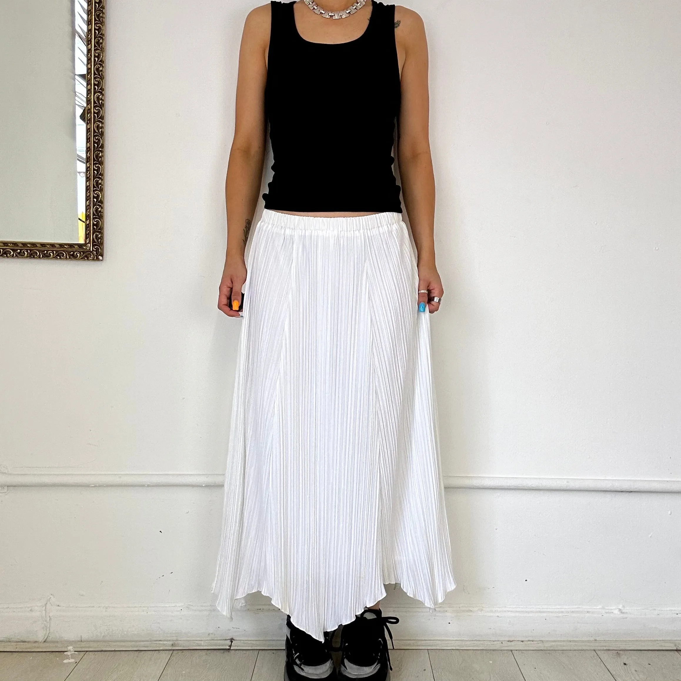 white flowy pleated maxi skirt