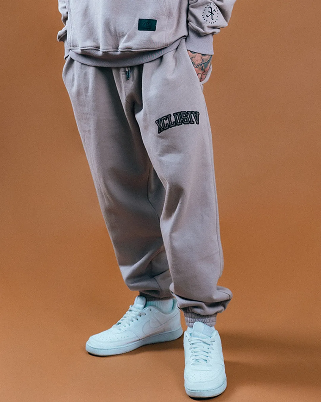 XCLUSIV CEMENT VARSITY PANTS
